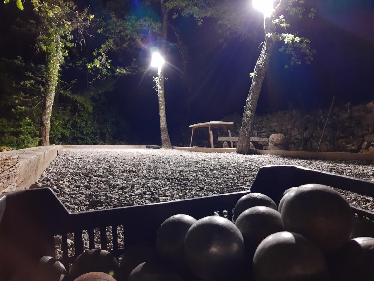 Allée du terrain de pétanque